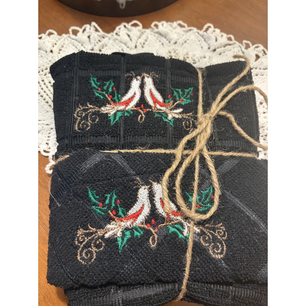 Christmas homemade Embroidered Santa Bath & Hand Towels 100% Cotton NWOT
